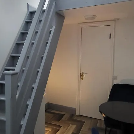 Loft Style-1br-walkinshower-wifi-central Appartement