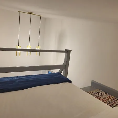 Loft Style-1br-walkinshower-wifi-central Apartamento