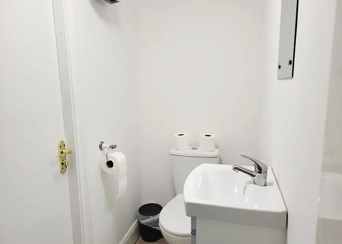 Loft Style-1br-walkinshower-wifi-central *